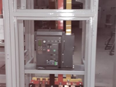 BREAKER GENERAL DE POTENCIA GE 3P-1600A 480V PARA TRANSFORMADOR DE 1000KVA